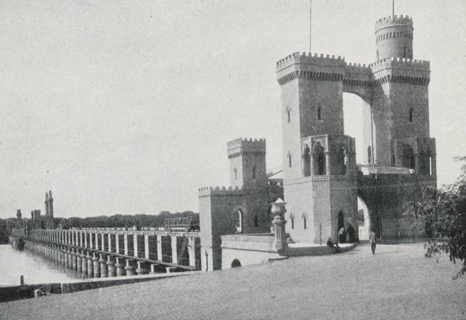صورة تاريخية للقناطر الخيرية عام 1906